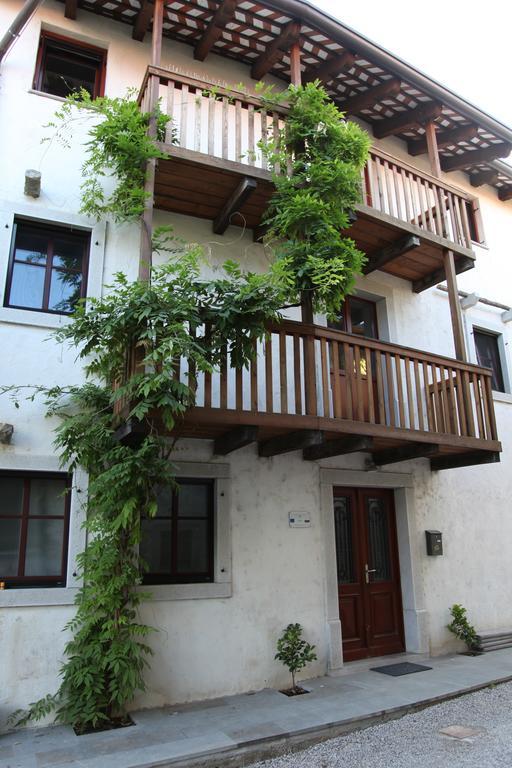 Boutique Hotel Dvor Dobrovo Exteriér fotografie